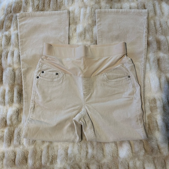 Lots of Maternity pants - Picture 4 of 9